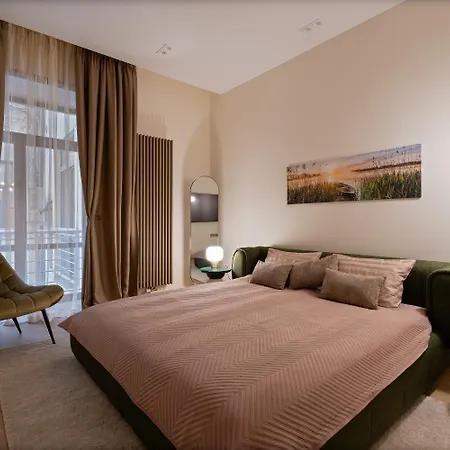 Apartment Raina Petit - Boutique Riga