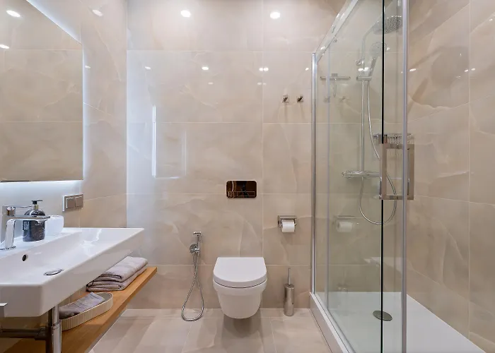 Raina Petit - Boutique * 里加