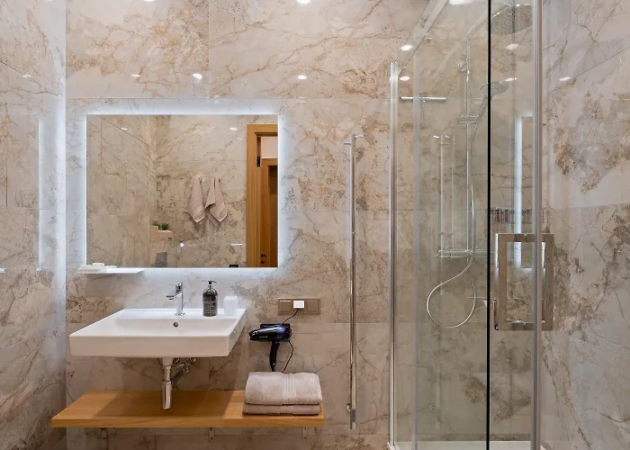 Raina Petit - Boutique Apartment *