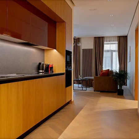 Daire Raina Petit - Boutique